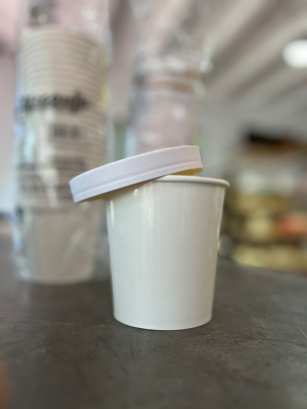 Vaso de Carton con Tapa 16oz   ristra 25 unidades