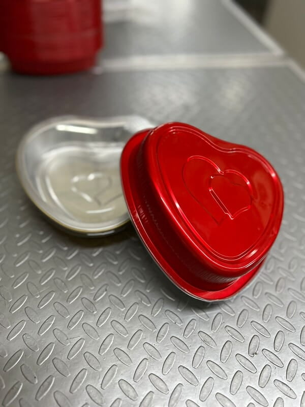 Molde Aluminio Corazon 7x7x1-1/2 Rojo