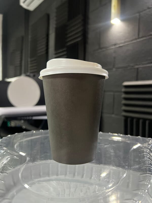 Vaso Negro de Carton para Cafe 12oz Ristra 50uns