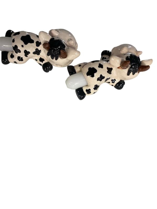 5.7INCH CLAY HAND PIPE WITH COW DESIGN