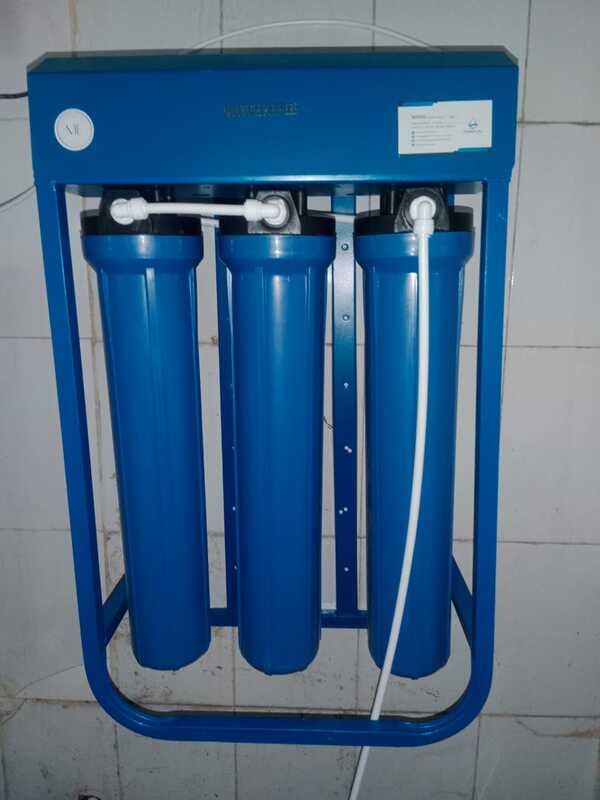 Front view of Power Jal Crystal clear-UV 100 | Industrial Water purifier Front view of Power Jal Crystal clear-UV 100 | Industrial Water purifier