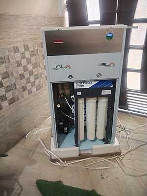 A diagram illustrating the multi-stage RO and UV purification process inside the Aqua Cool 50 C. A diagram illustrating the multi-stage RO and UV purification process inside the Aqua Cool 50 C.