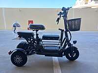 3 wheeler BLACK 3 wheeler BLACK