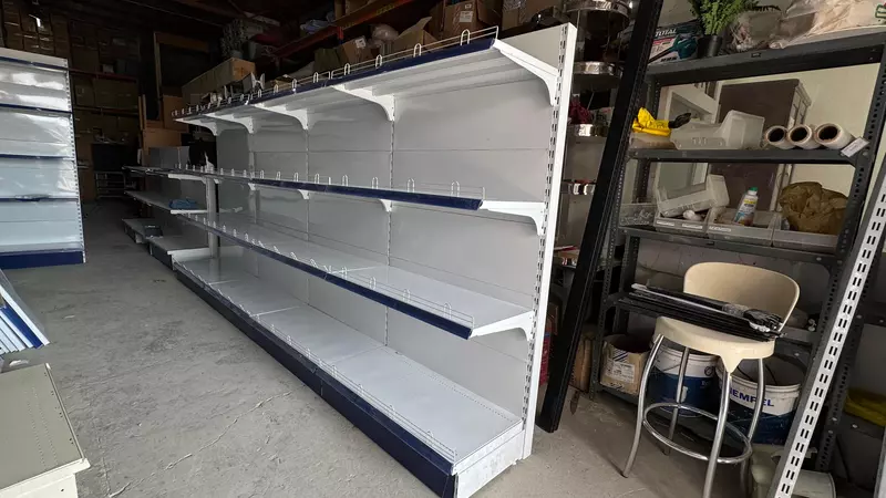 Pre-Owned Supermarket Shelving