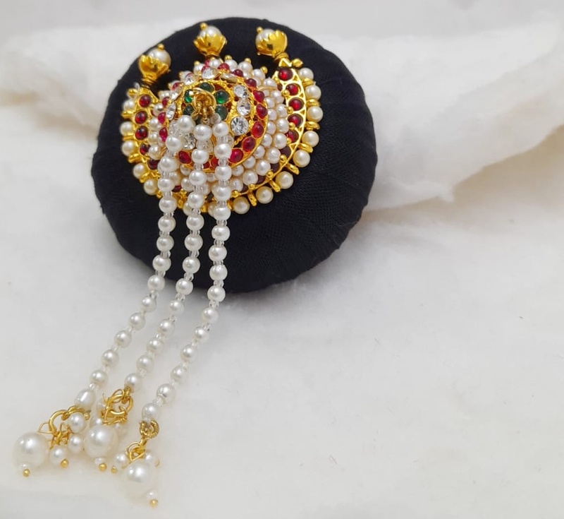 Andal Kondai - Kempstones with Chandran Pattern Hair Accessory - Bridal/Bharathanatyam/Goddess Decorations
