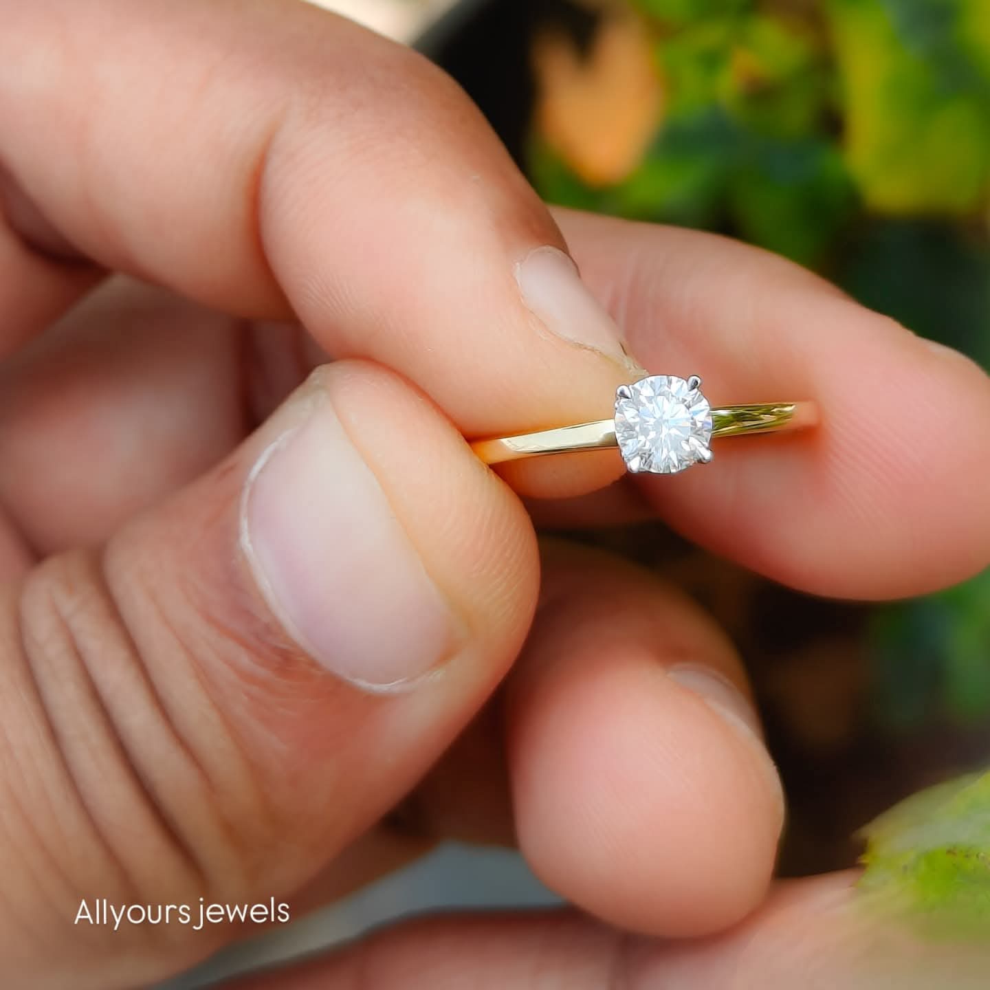 Natural Diamond Engagement Ring
