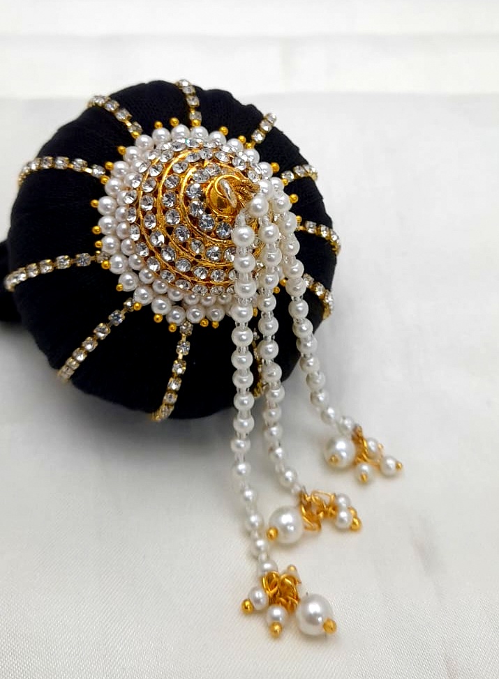 Andal Kondai – Full White Stone Bridal Hair Accessory | Divine Elegance for Weddings & Dance