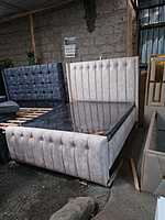 white queen sized bubble beds