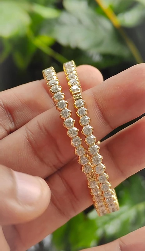 Openable comfort fit bangle