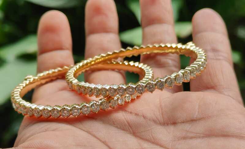 Openable comfort fit bangle