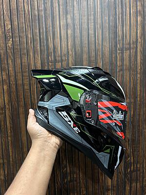 STEELBIRD SBH-61 ISS SXE RACE-X GLOSSY BLACK/BATTLE GREEN C/V 600MM (EXLUSIVE) STEELBIRD SBH-61 ISS SXE RACE-X GLOSSY BLACK/BATTLE GREEN C/V 600MM (EXLUSIVE)