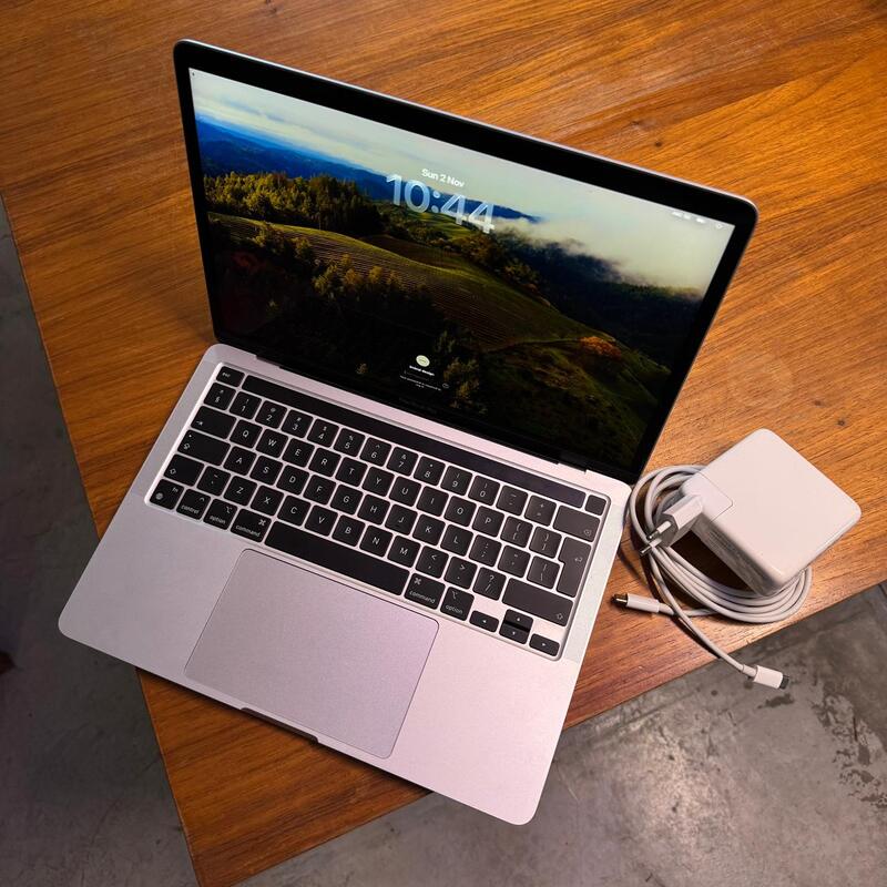MacBook Pro A2338