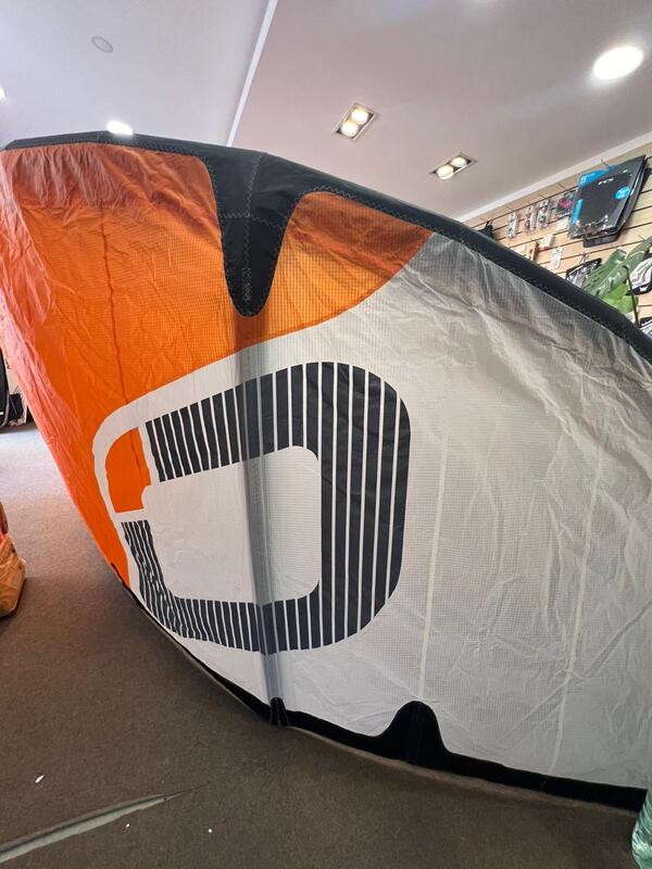 USADO | EDGE V12 - Orange/White | 9 |  |  |  | OZONE