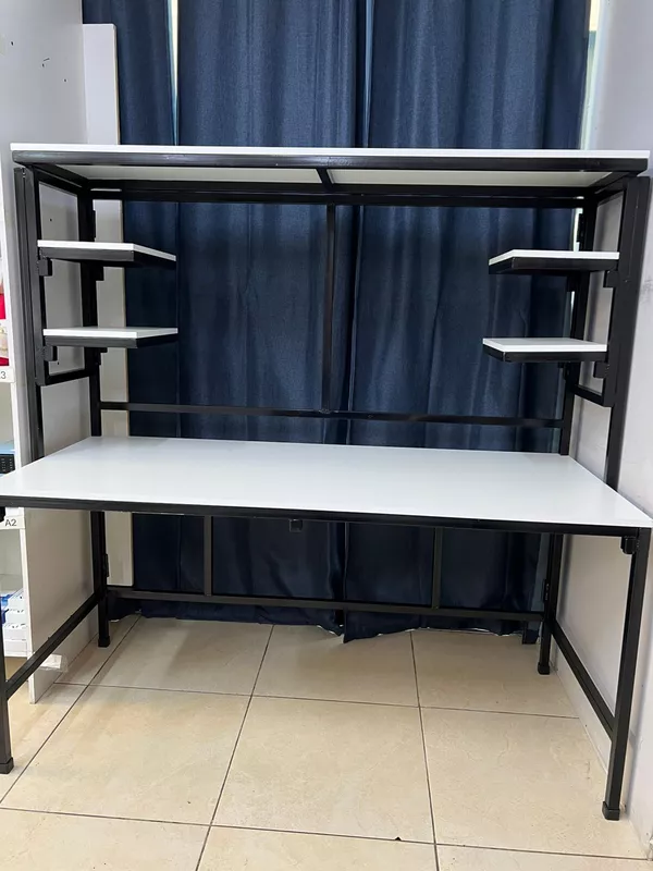 Mesa de Trabajo Desmontable Profesional para Técnicos (1.50m x 1.50m)