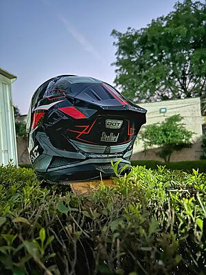 STEELBIRD SBH-61 ISS SXE RACE-X GLOSSY BLACK/RED C/V 600MM WITH ANTIFOG(EXLUSIVE)