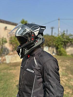 STEELBIRD SBH-61 ISS SXE RACE-X MATT BLACK/SILVER C/V 620MM WITH ANTIFOG(EXLUSIVE)