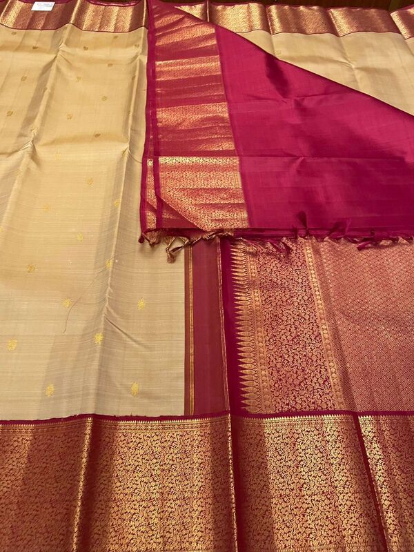 Kanchivaram Silk Saree Beige in Red & Golden Jari Border