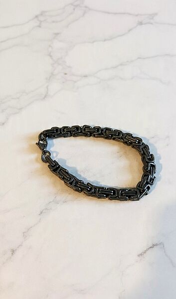 Black King Chain Bracelet.
