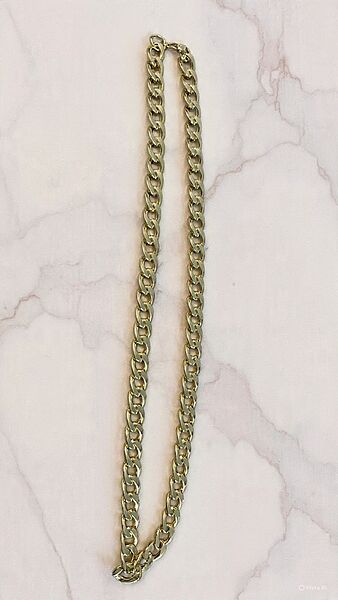 Chunky Gold Curb Chain