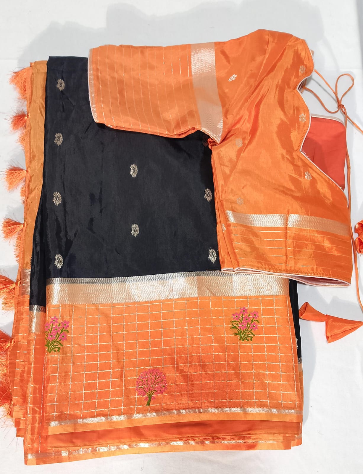 S004: Ready To Ship Beautiful Saree With Stitched Blouse
