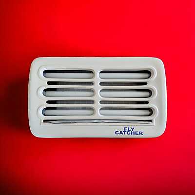 Buzz Lite TrapMaster 54 Pro (Glue Pad Fly Catcher) Buzz Lite TrapMaster 54 Pro (Glue Pad Fly Catcher)