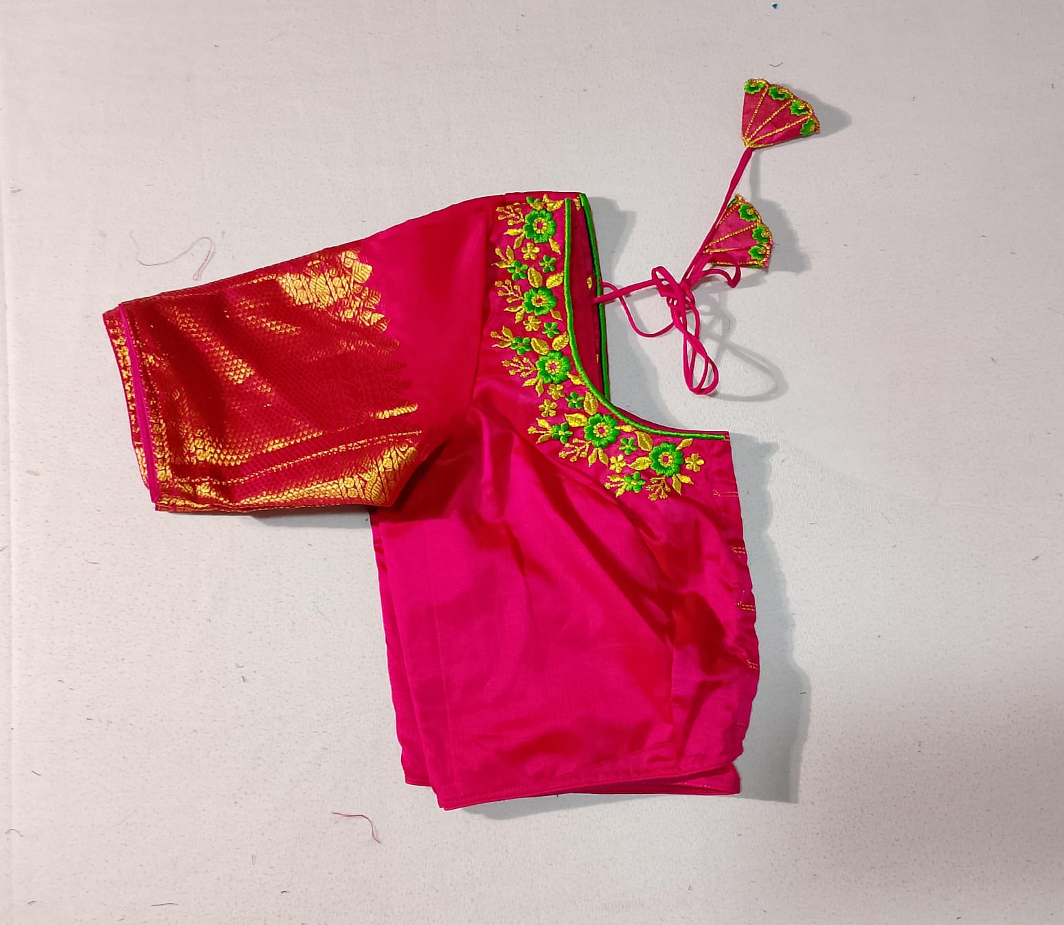 N361: Ready To Ship Beautiful Mangalagiri Saree With Stitched Embroidery Work Blouse N361: Ready To Ship Beautiful Mangalagiri Saree With Stitched Embroidery Work Blouse