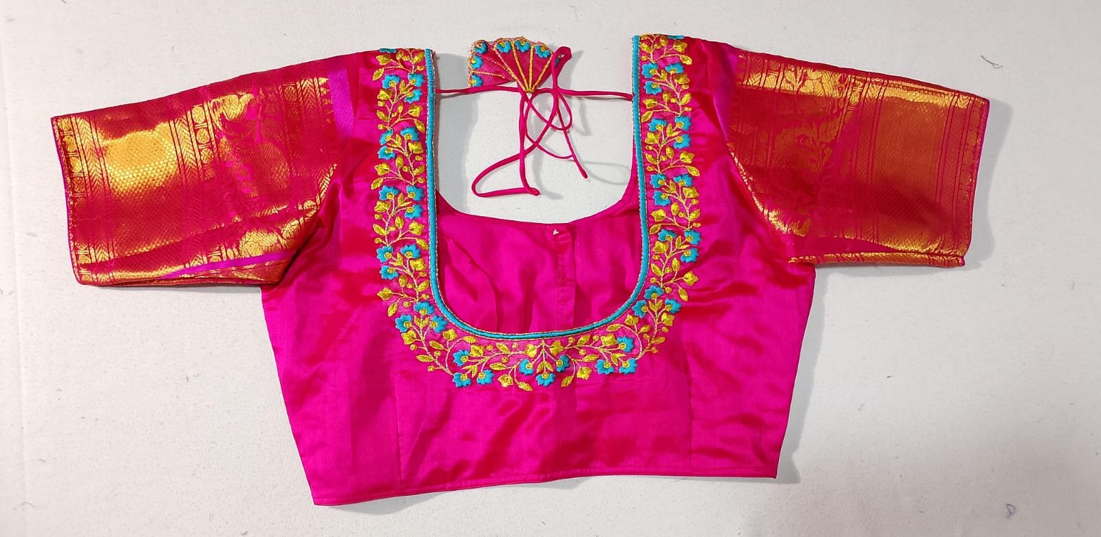 N362: Ready To Ship Beautiful Mangalagiri Saree With Stitched Embroidery Work Blouse N362: Ready To Ship Beautiful Mangalagiri Saree With Stitched Embroidery Work Blouse