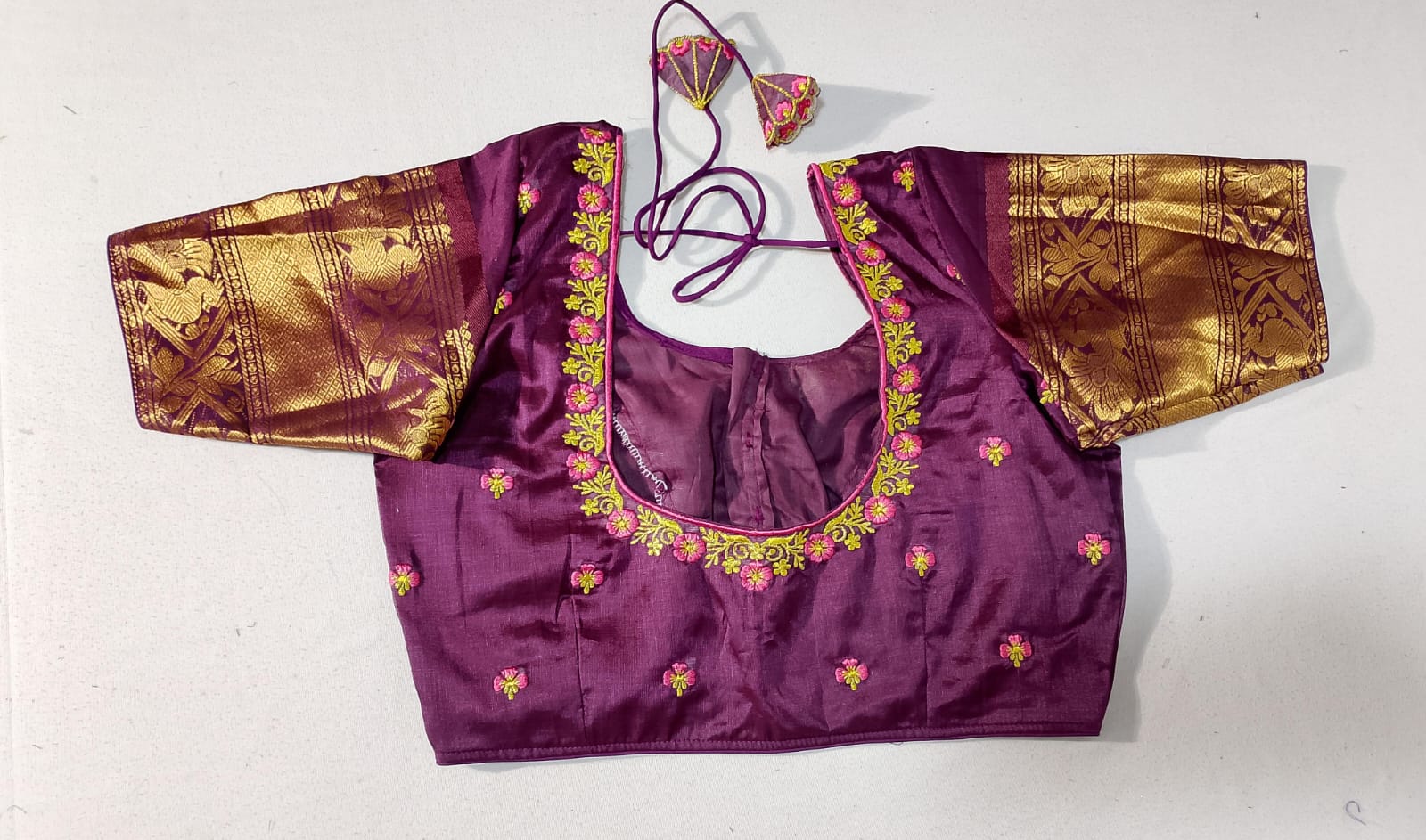 N363: Ready To Ship Beautiful Mangalagiri Saree With Stitched Embroidery Work Blouse N363: Ready To Ship Beautiful Mangalagiri Saree With Stitched Embroidery Work Blouse