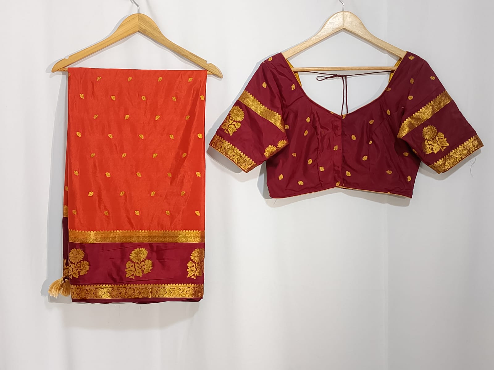 N461: Ready To Ship Beautiful Mysore Crepe Silk Saree With Stitched Blouse