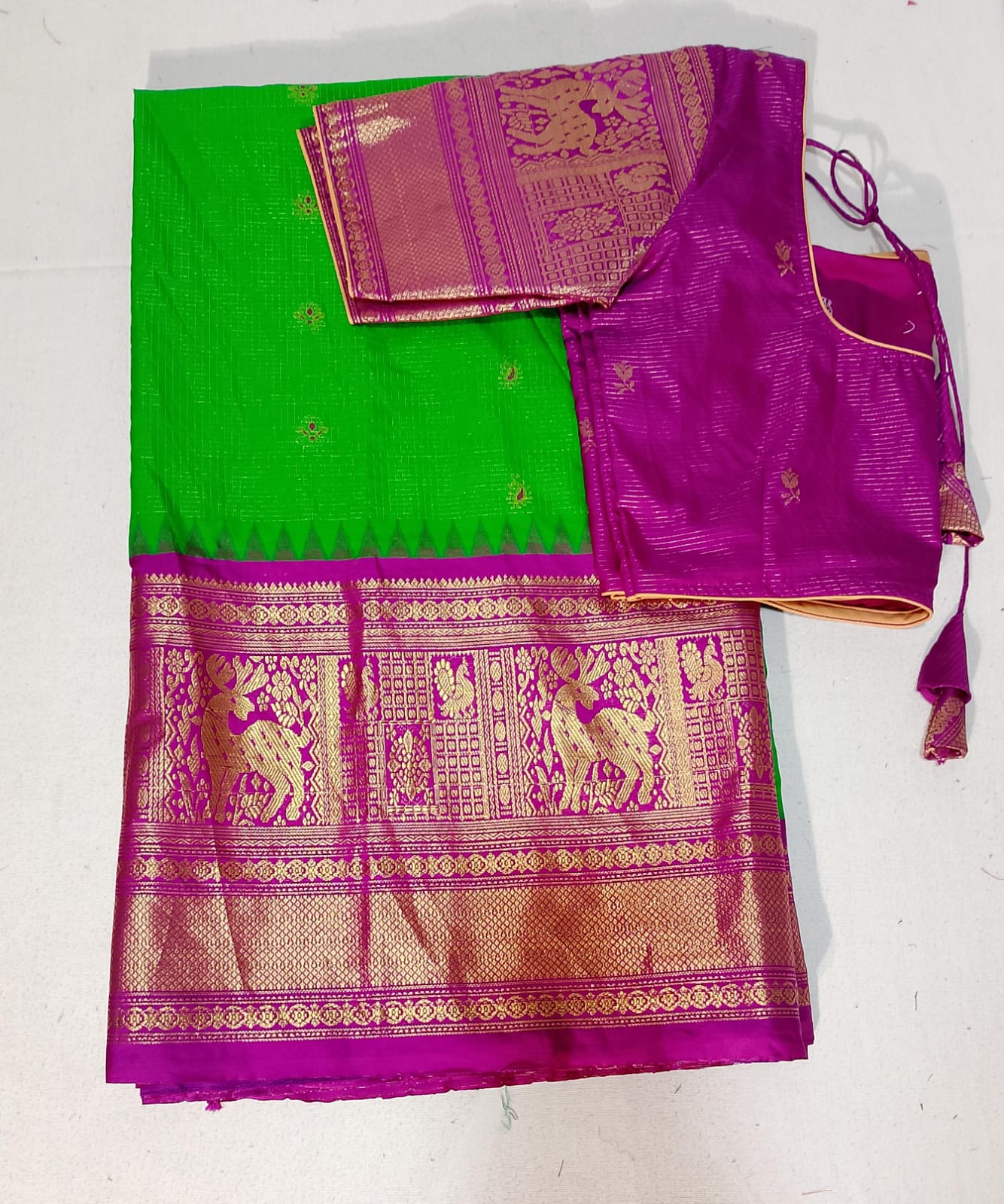 N471: Ready To Ship Beautiful Gadwal Saree With Stitched Blouse