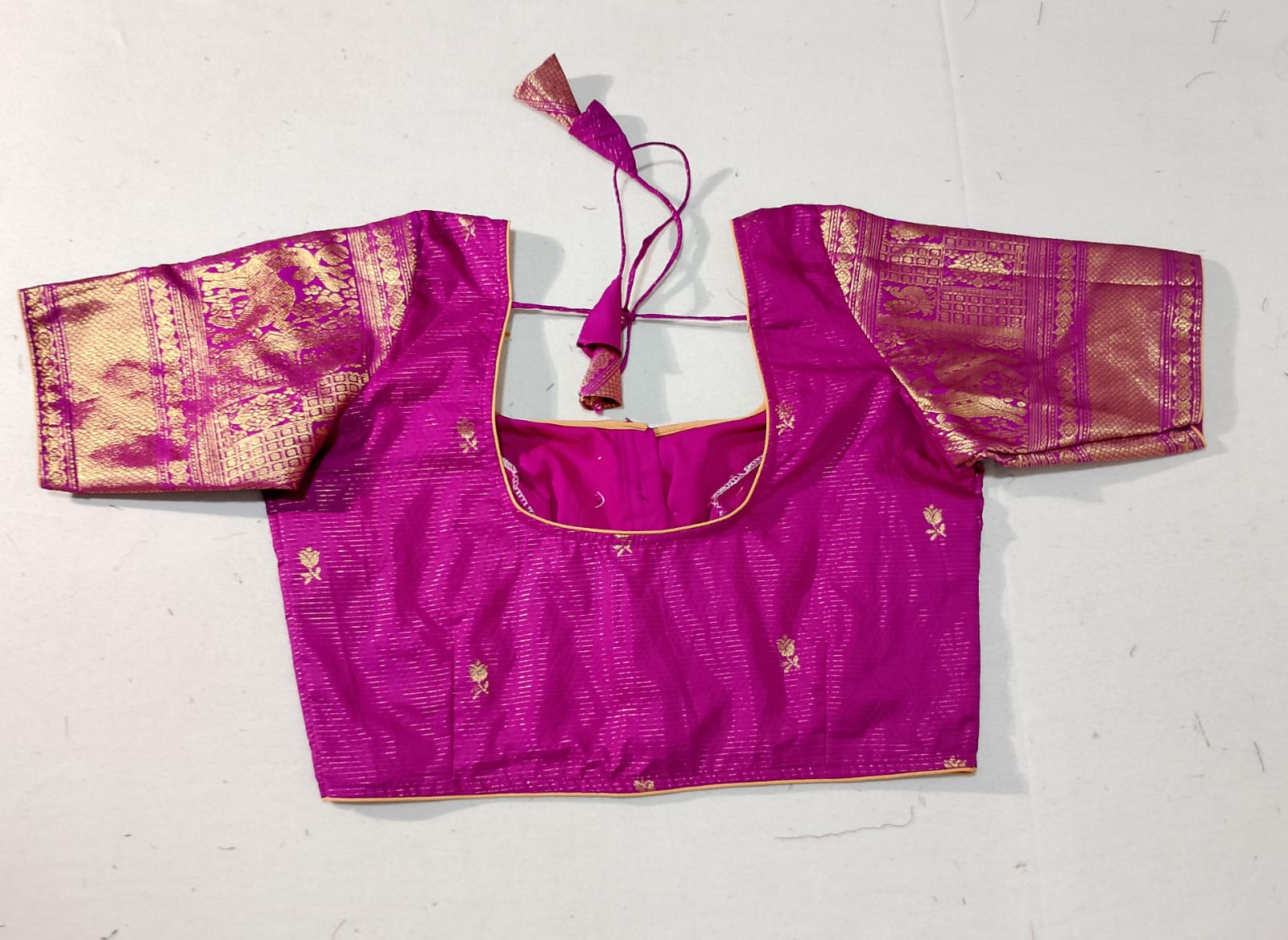 N471: Ready To Ship Beautiful Gadwal Saree With Stitched Blouse