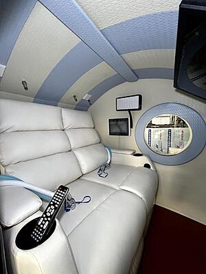 Hobbit HBOT Hard-Shell Hyperbaric Oxygen Chamber