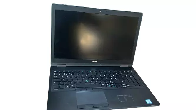Dell latitude 5580 Core i5 8 256 22k