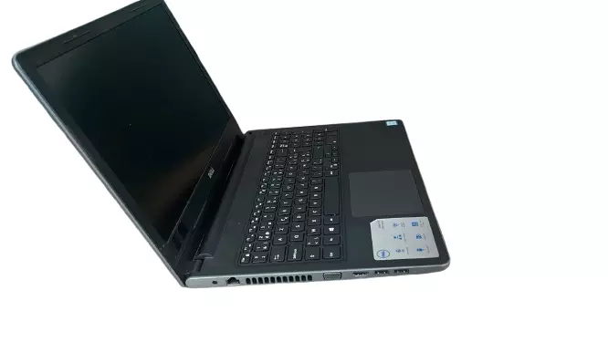 Dell vostro 15 Core i3 8gb 256ssd