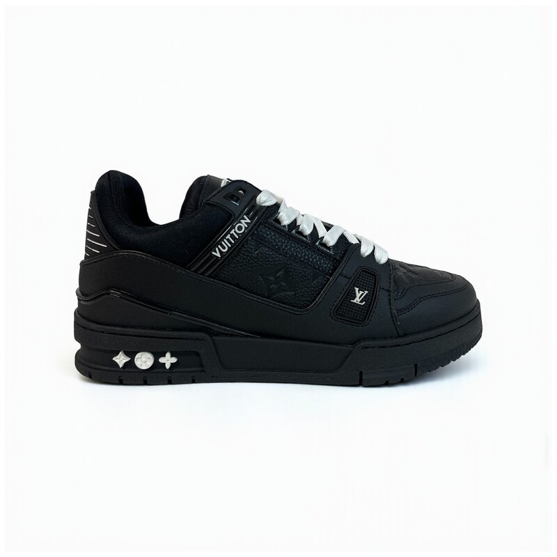 "LV Trainer Style – Black/White Edition g5 "