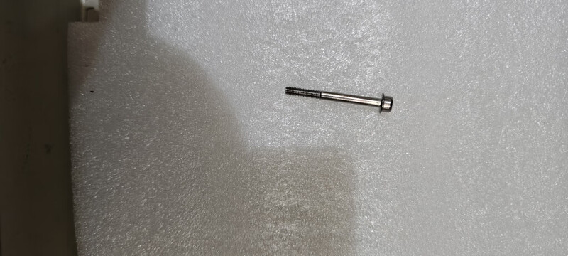 Screw M40-HC04000140-070040-5103-Y