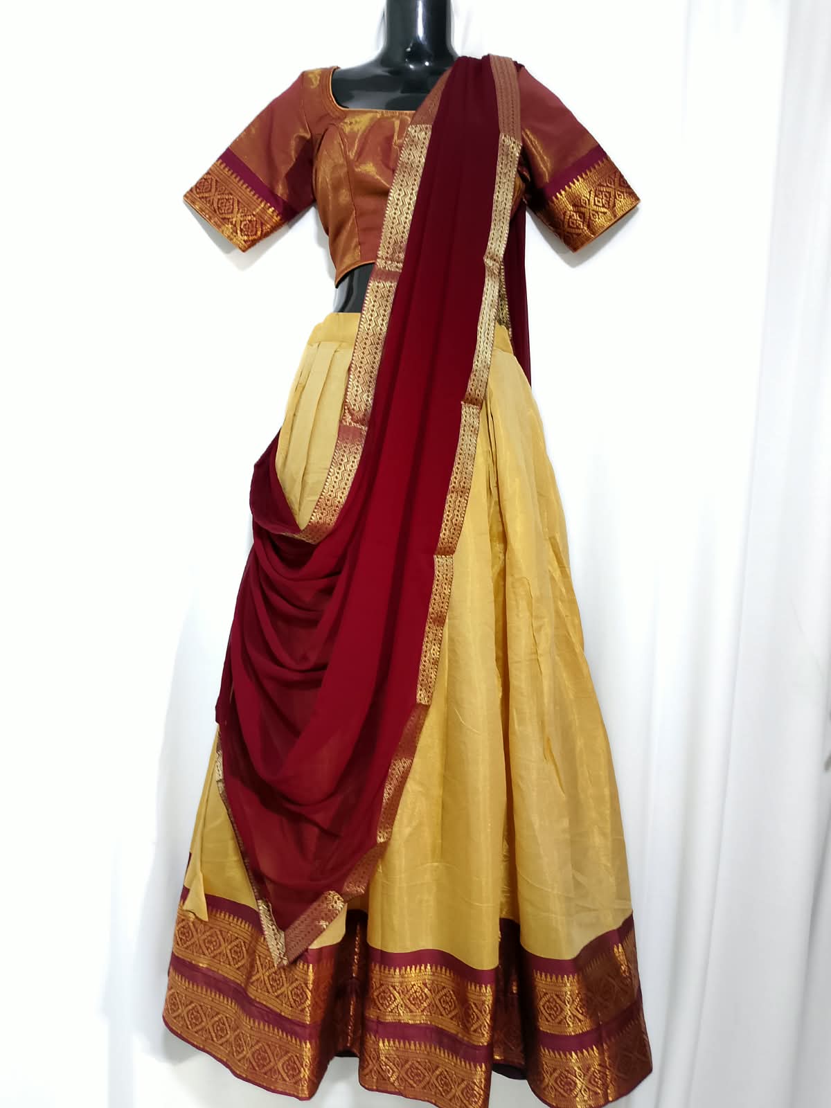 V584: Ready To Ship Beautiful Lehenga Set
