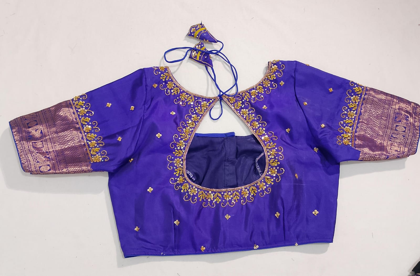 N186: Ready To Ship Beautiful Saree With Stitched Blouse