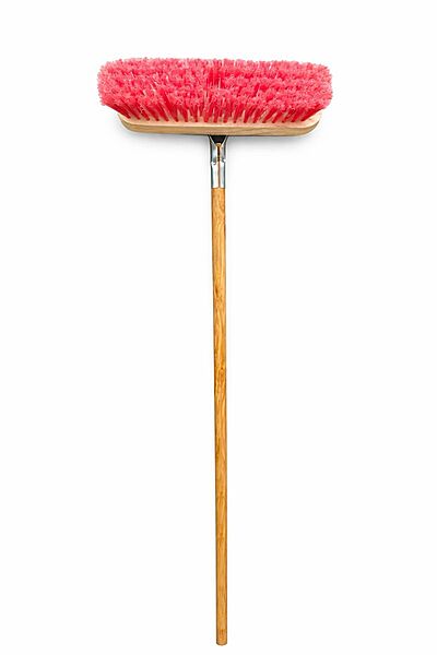Broom - Wooden Flagged (Metal Connector)