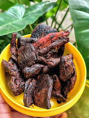 Ada Mangai (Dried Mango pieces) Spicy/ Eruvu 100gm Ada Mangai (Dried Mango pieces) Spicy/ Eruvu 100gm