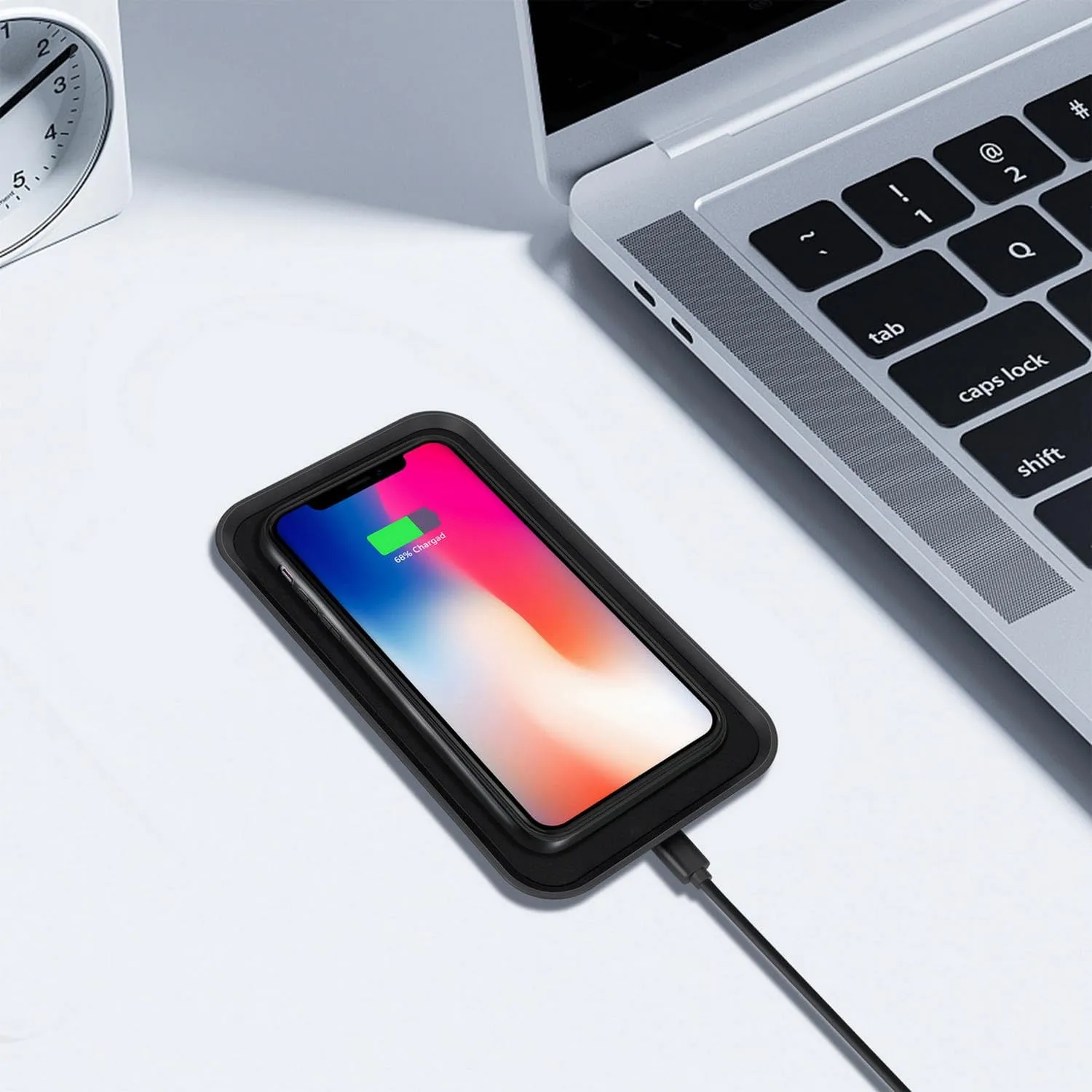 10W Max Qi-Certified 3-Coil Wireless Charging Pad AUH-1030