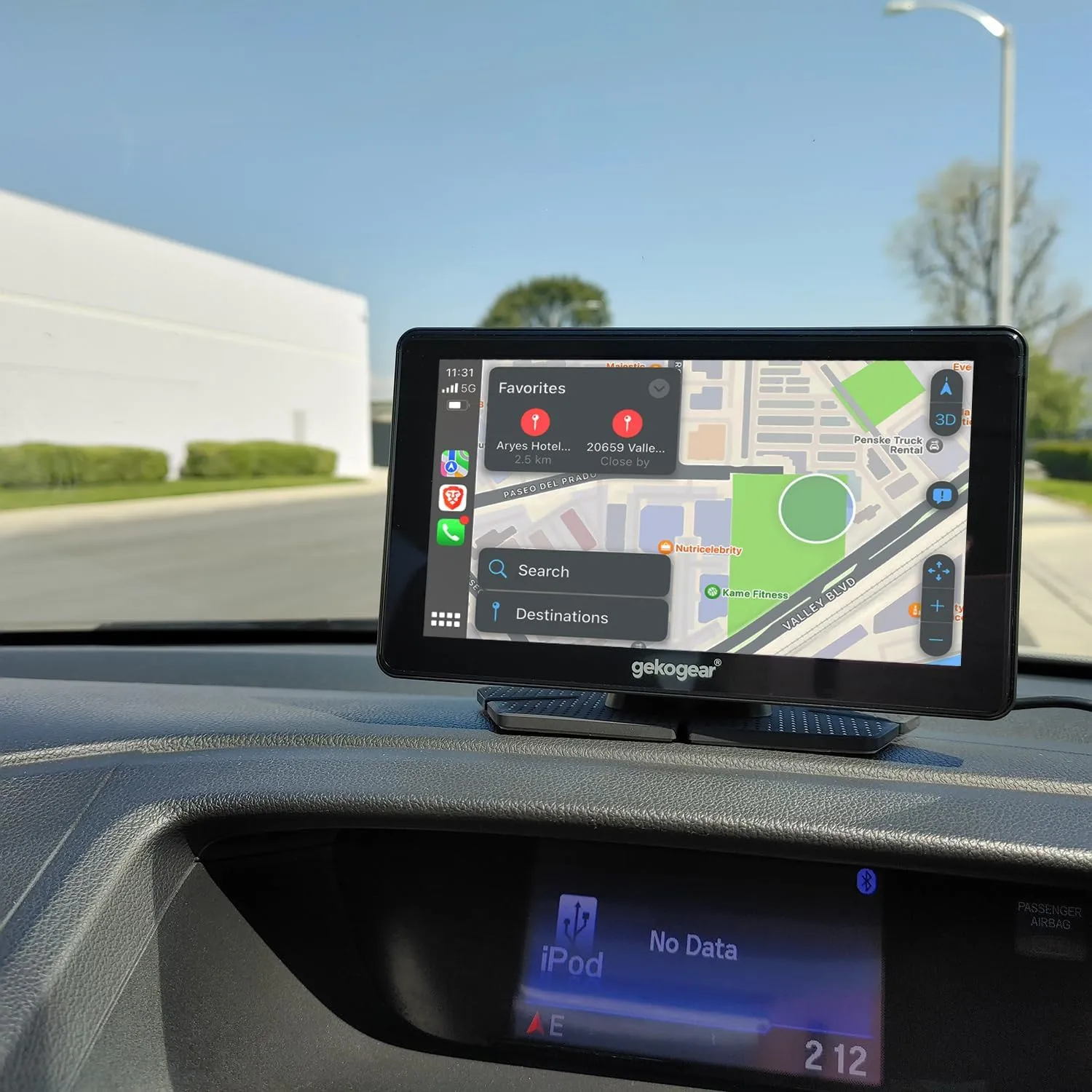 GekoGear Orbit C100 7-in. Portable Infotainment Display Compatible with Apple CarPlay, Android Auto, Bluetooth, and Wi-Fi