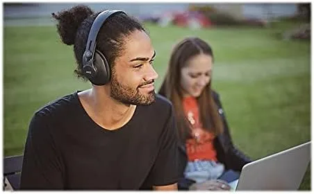AKG Pro Audio Studio Over-Ear Closed-Back Headphones