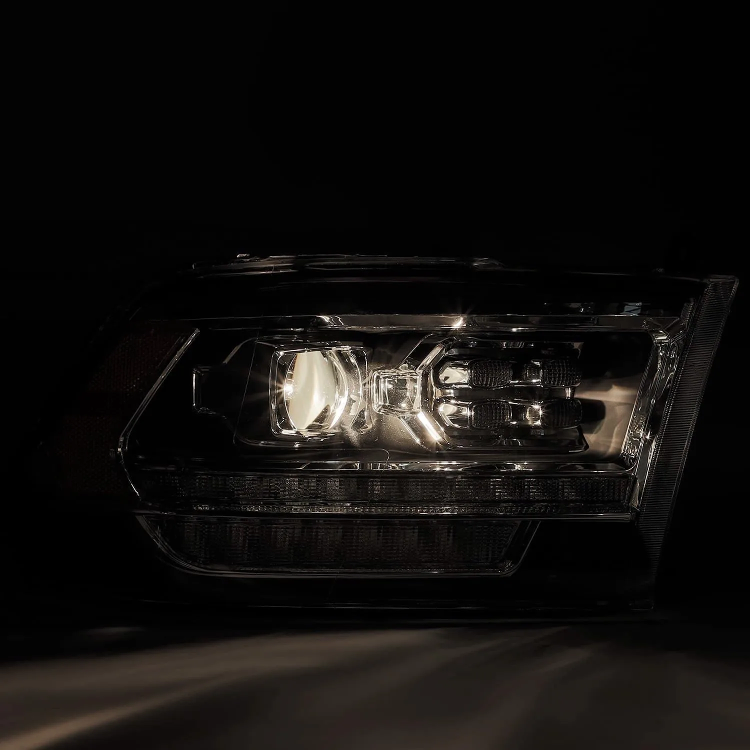 AlphaRex USA 880520 Projector Headlamps Fits Ram 2500