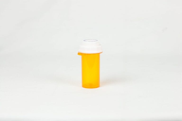 Amber Child Resistant Thumb Tab Vials with Vet Caps 10 Dram – 255 Vials/Case