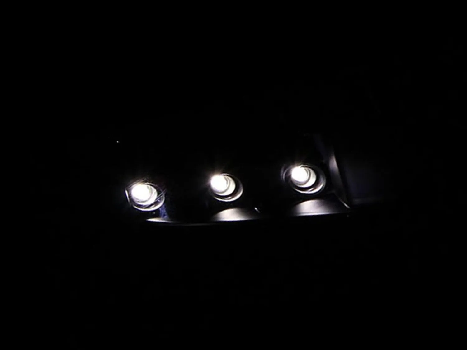 AnzoUSA 111206 Chrome/Amber LED Headlight for Dodge RAM