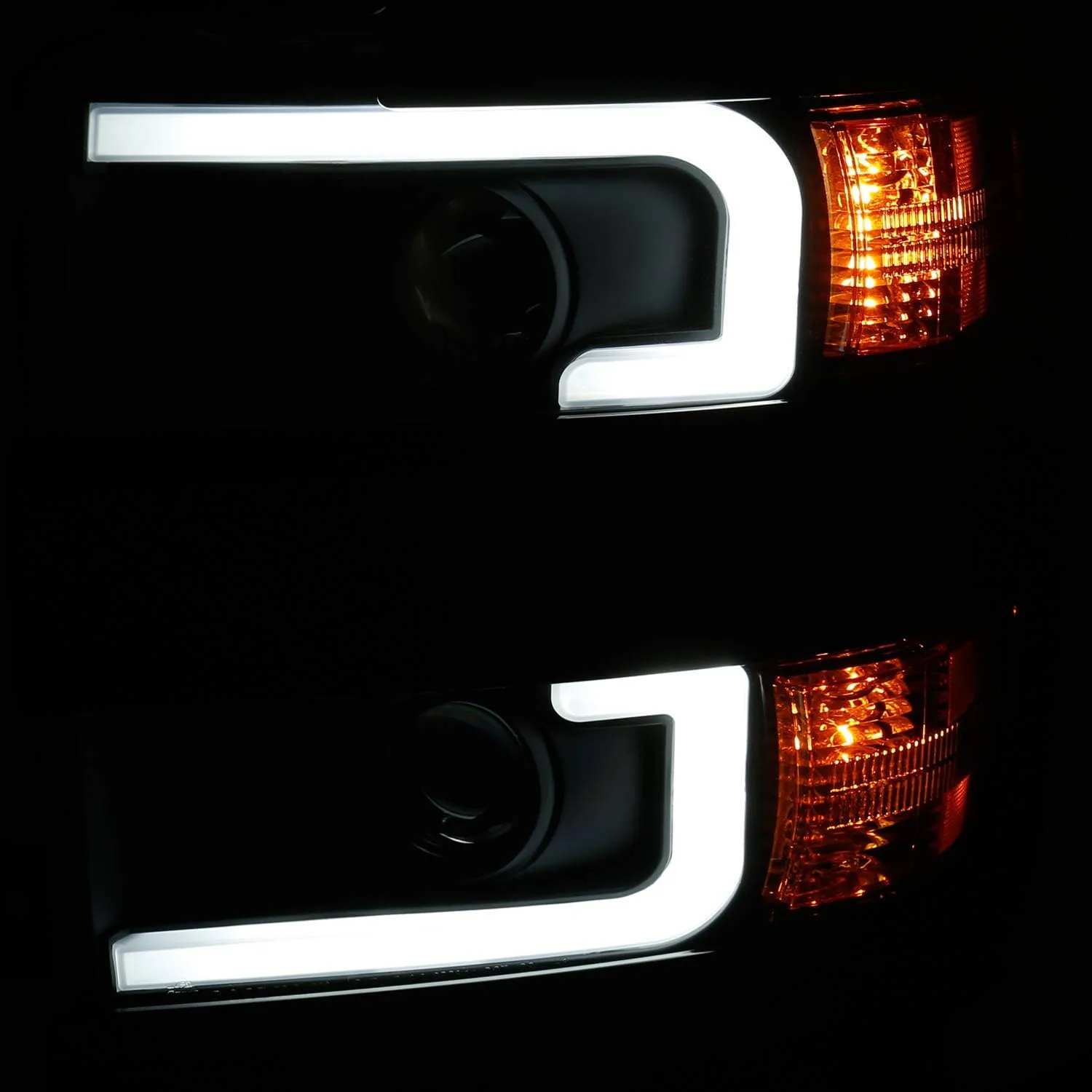 AnzoUSA 111364 CHEVY SILVERADO 2500HD,3500HD 15-19 PROJECTOR SWITCHBACK HEADLIGHT BLACK w/AMBER (BLACK RIM