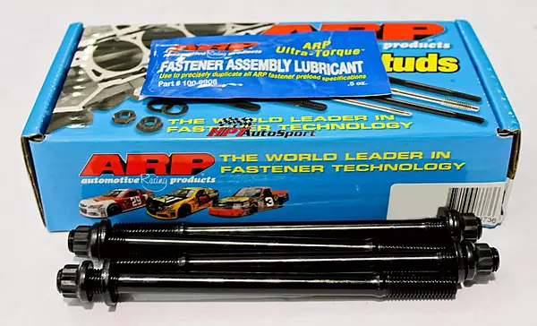 ARP 208-4701 Head Stud Kit