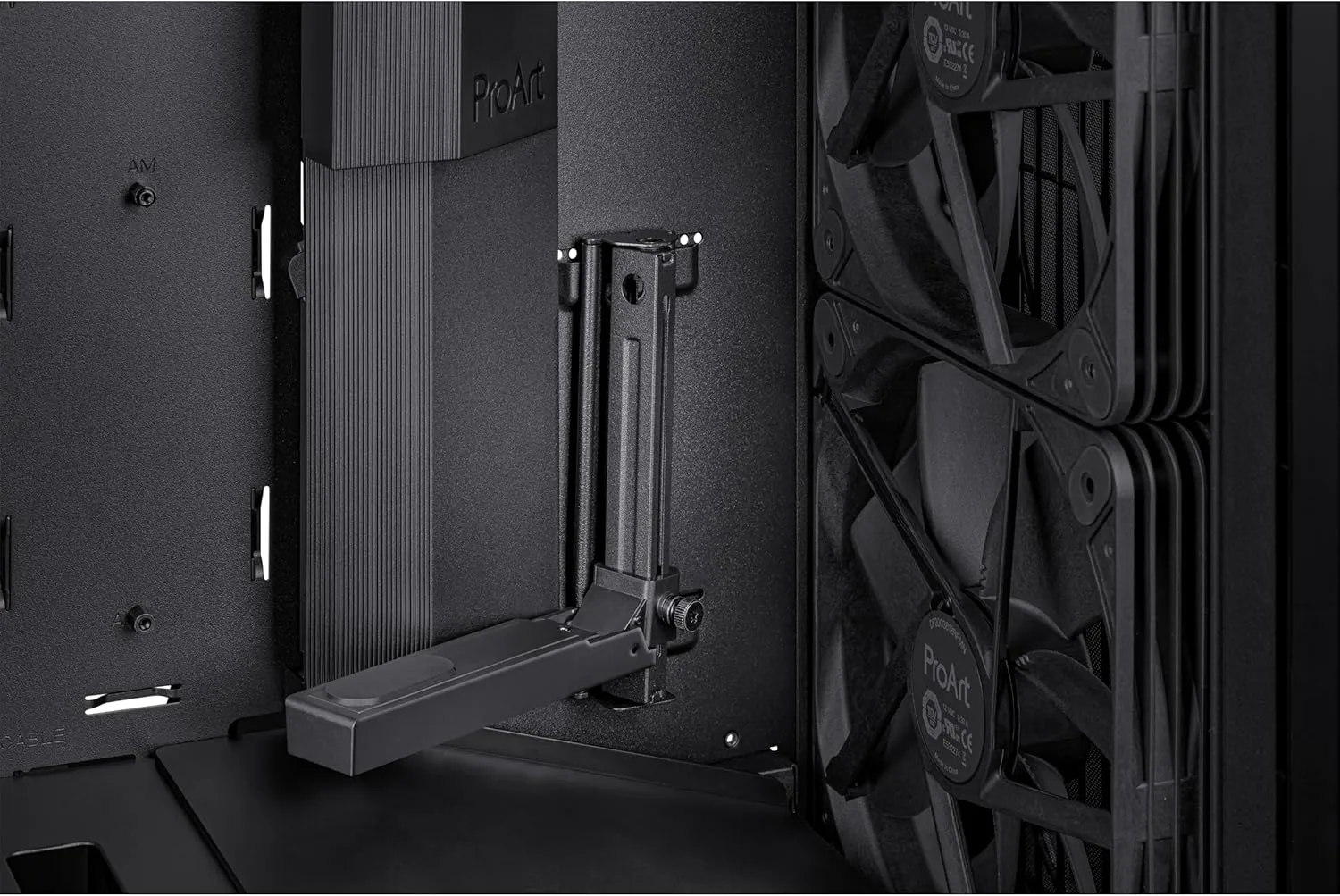 ASUS ProArt PC Case — Tempered Glass, USB-C 20Gbps, Integrated Fan Hub
