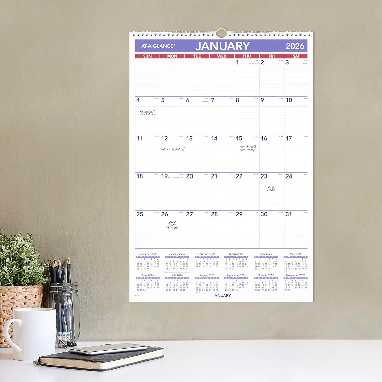 AT-A-GLANCE Monthly Wall Calendar